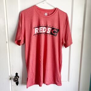 Majestic Cincinnati Reds Baseball MLB short Sleeve T-Shirt Sleek Feel Large NWOT